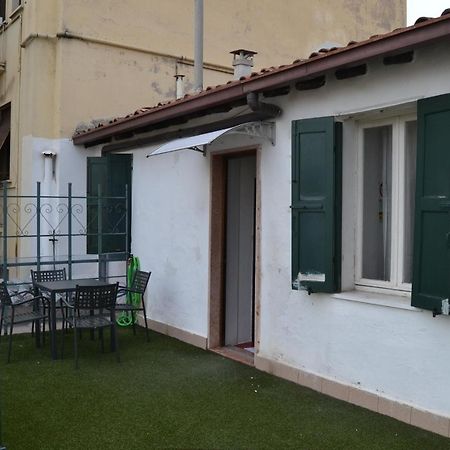 Gabrielli Rooms Et Apartments Sant Antonio Alloggio 4 M0230914084 Верона Экстерьер фото