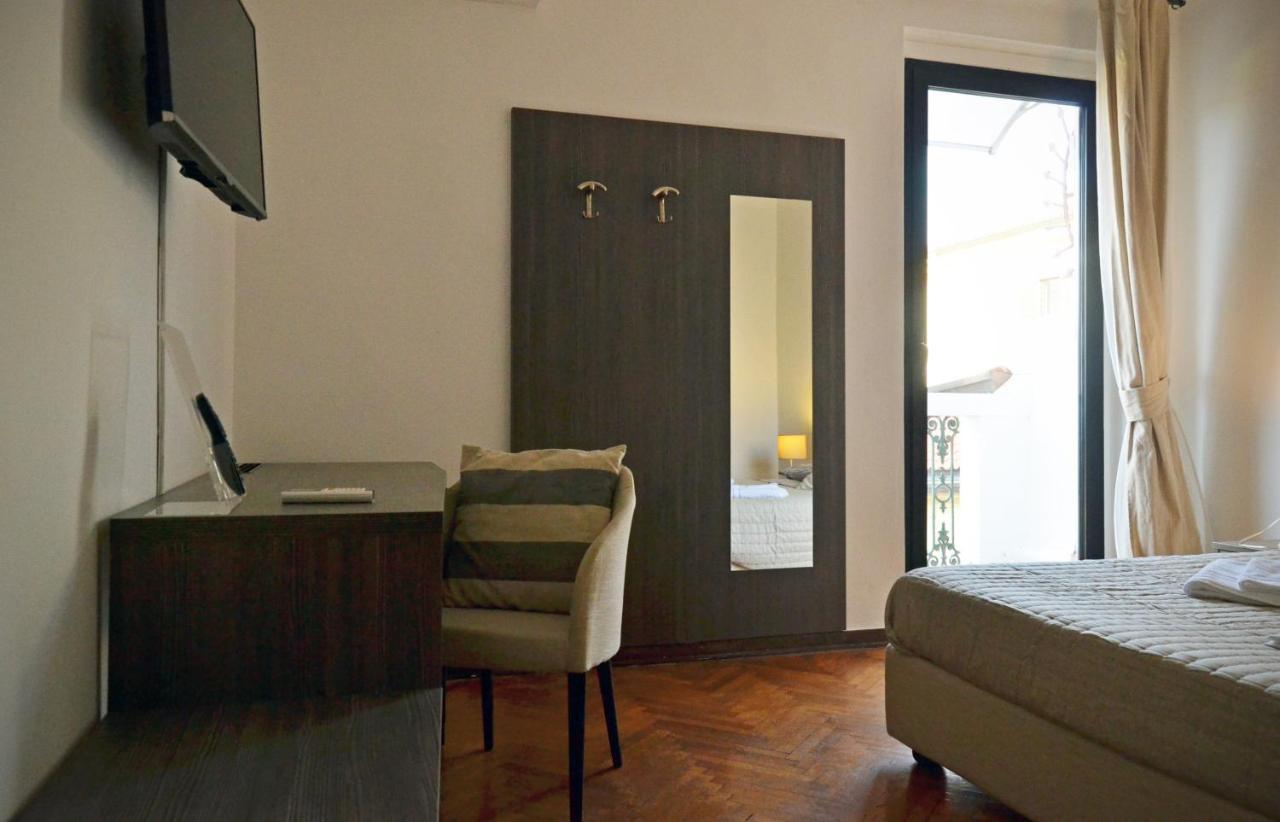 Gabrielli Rooms Et Apartments Sant Antonio Alloggio 4 M0230914084 Верона Экстерьер фото