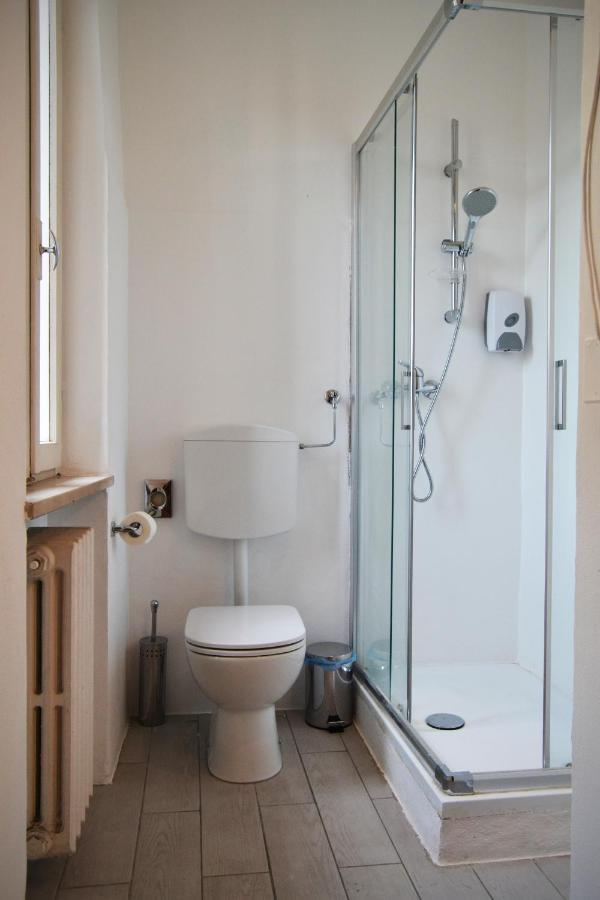 Gabrielli Rooms Et Apartments Sant Antonio Alloggio 4 M0230914084 Верона Экстерьер фото