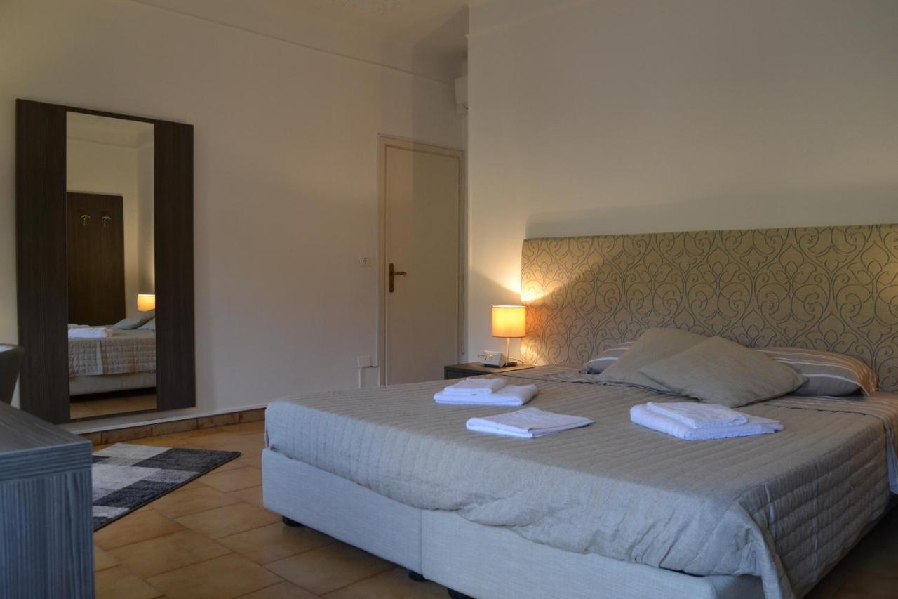 Gabrielli Rooms Et Apartments Sant Antonio Alloggio 4 M0230914084 Верона Экстерьер фото
